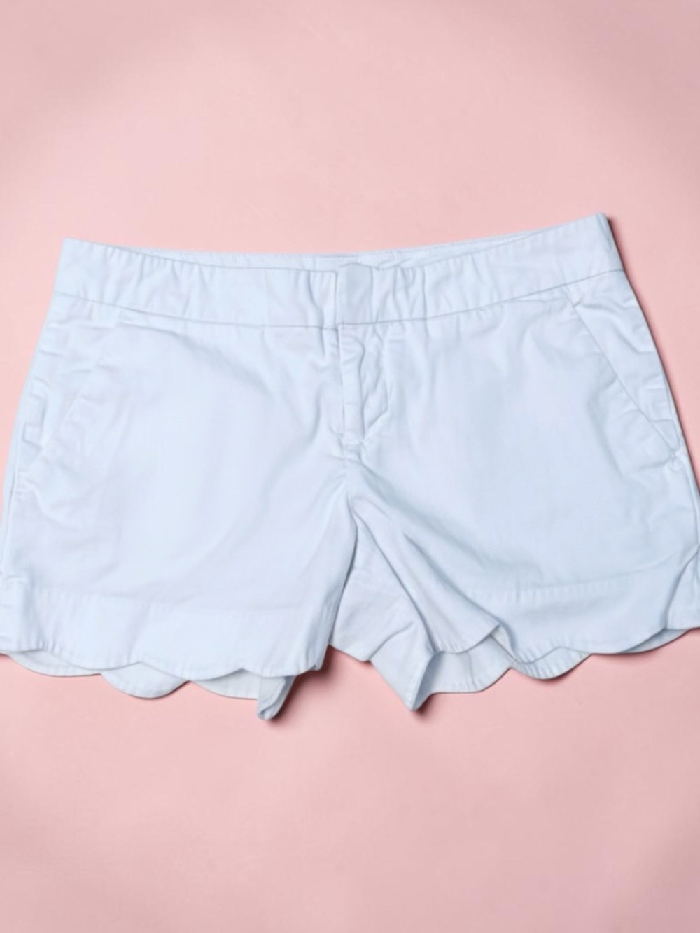 Club Monaco Women’s Scallop Hem Shorts - White